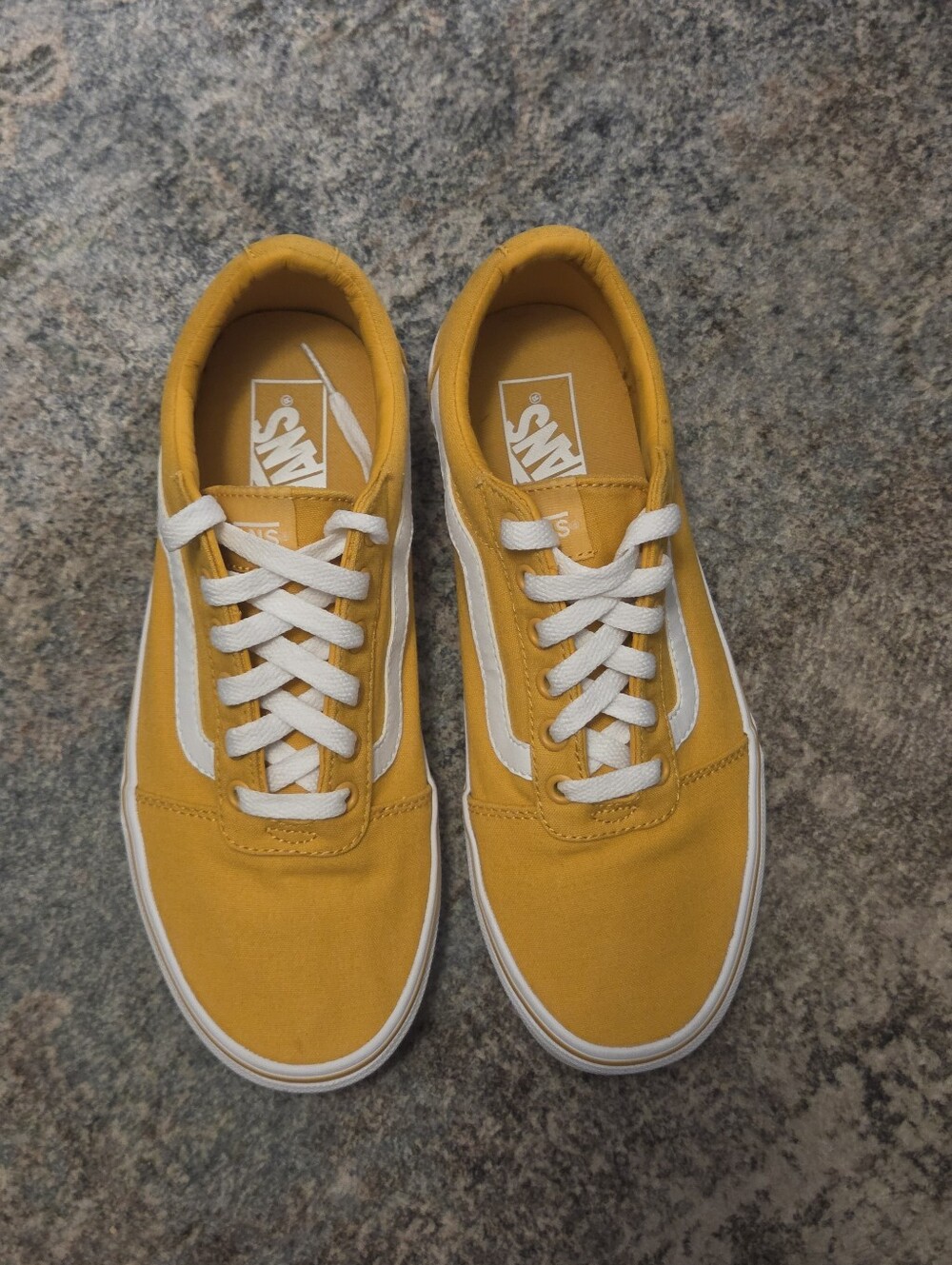Vans Old Skool Yellow/White Low-Top Skate Shoes – Women’s 8.5 (Like New!) - Picture 2 of 9